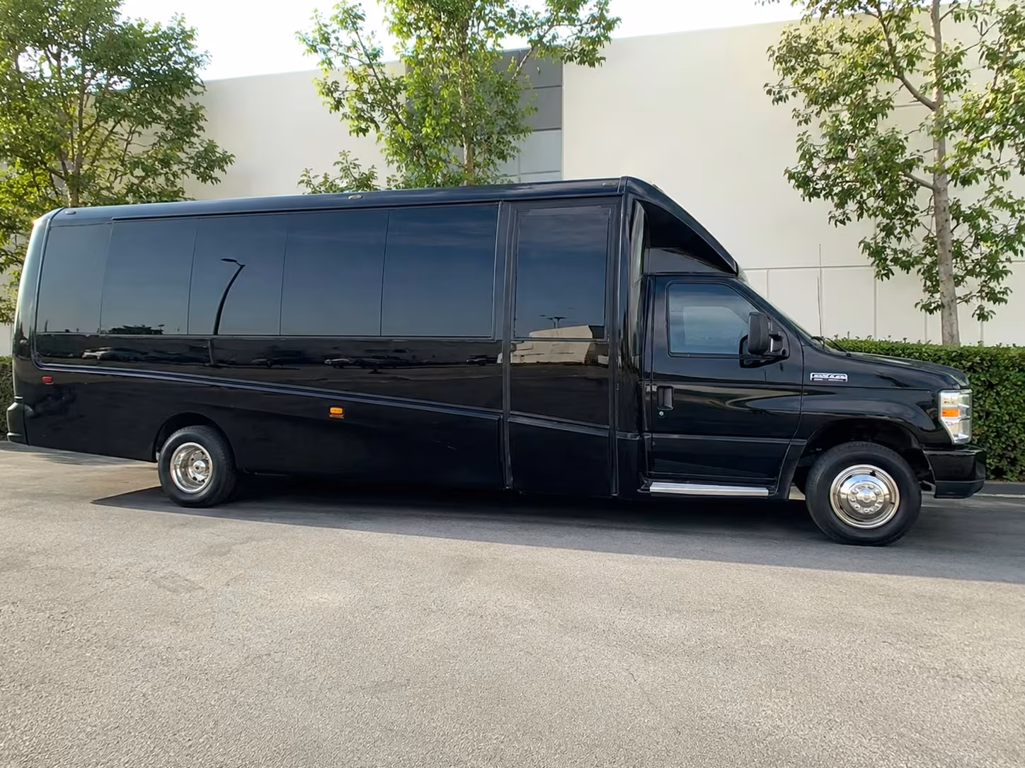 minibus and motorcoach rentals for clearwater corporate groups