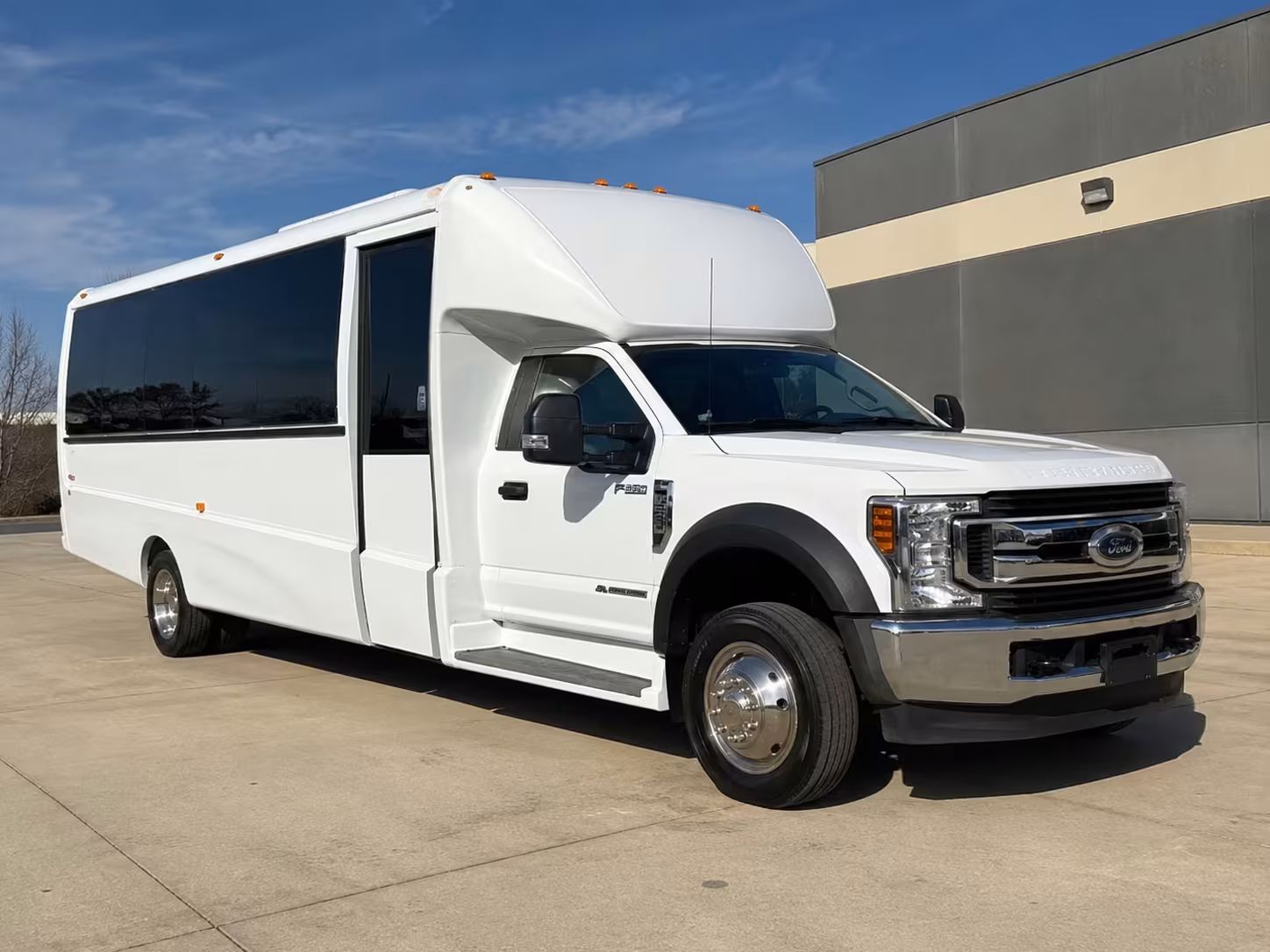minibus rentals for intimate clearwater wedding parties